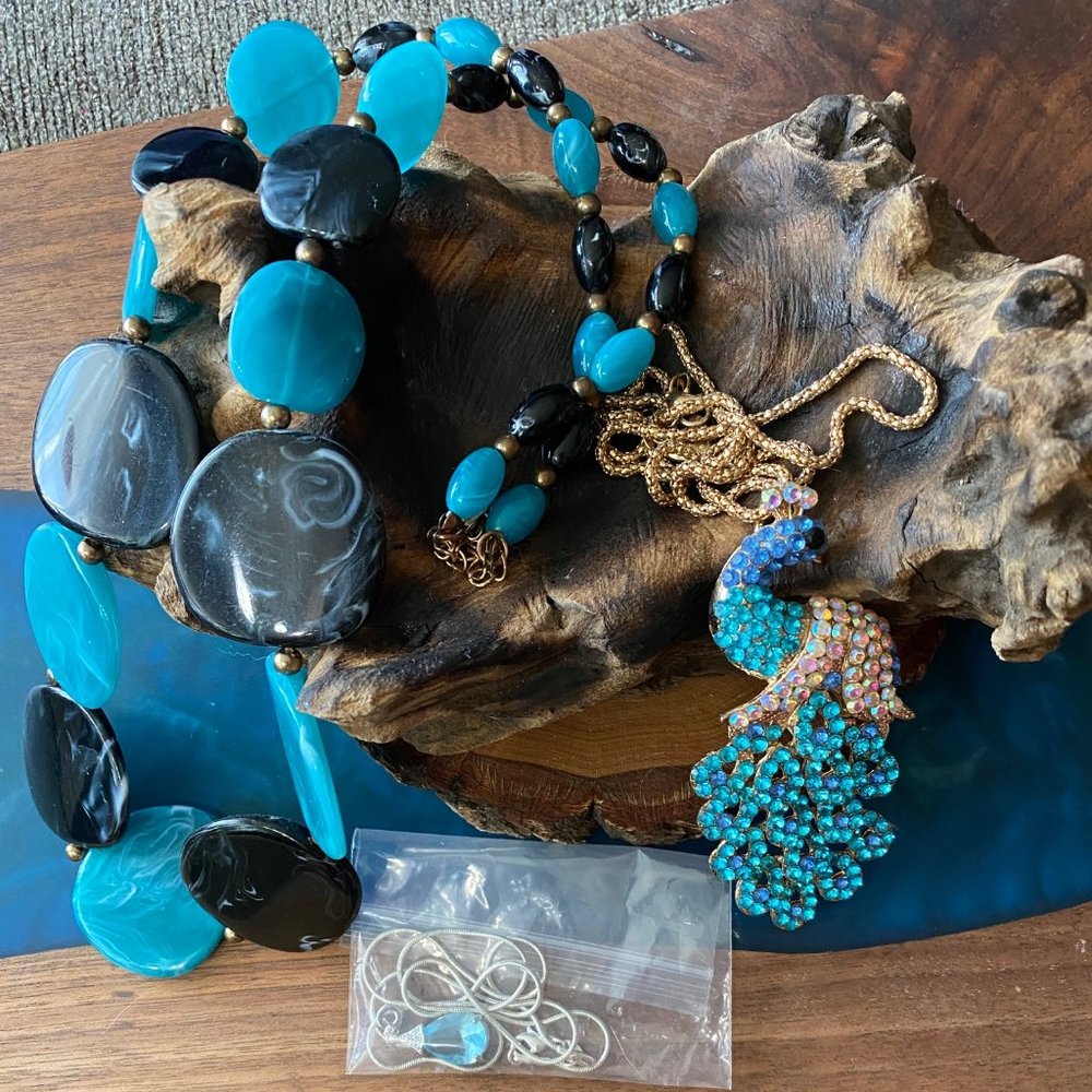 gorgeous peacock necklace along with two more necklaces :-)